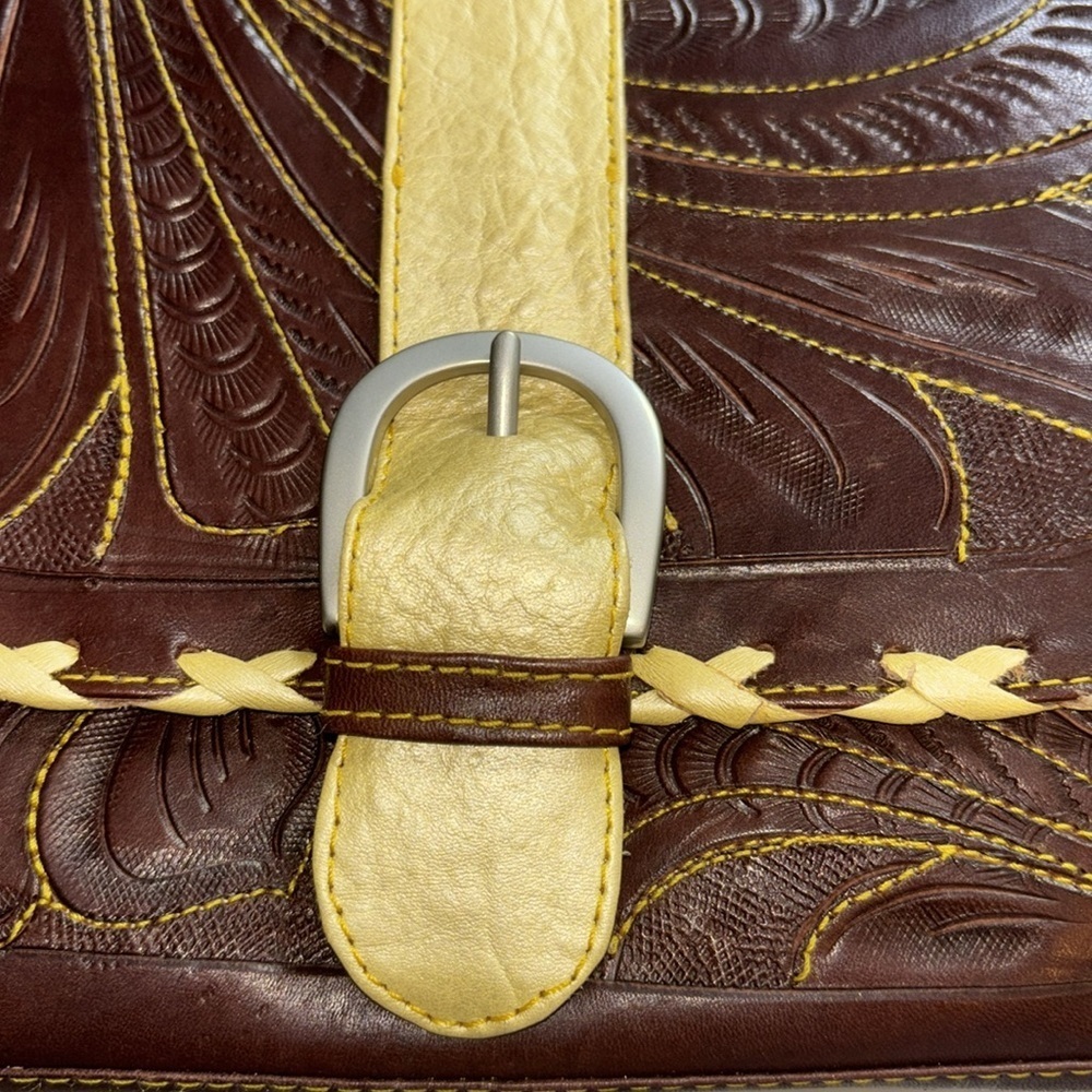 BROWN AND YELLOW LEATHER HAND BAG DETAILS ARE UNIQUE AND CHIC MADE IN PARAGUAY - Picture 2 of 13